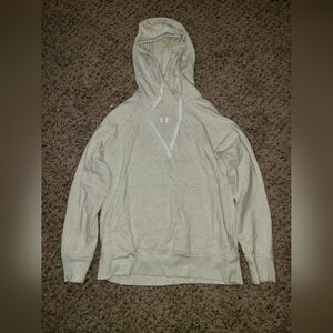 Womens under armour sweatshirt size small loose color off white